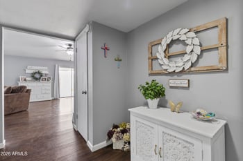 16418 47th Ave, Glendale, AZ 85306