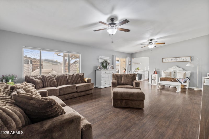 16418 N 47th Ave, Glendale, AZ 85306