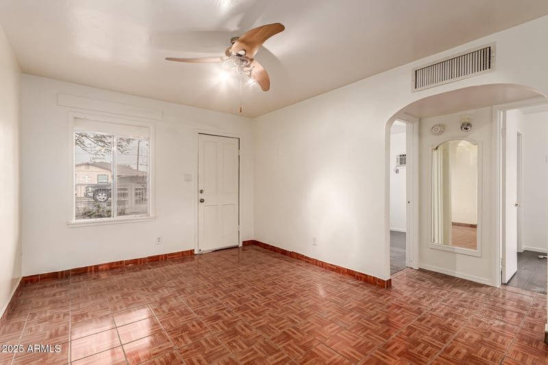 1642 38th Ave, Phoenix, AZ 85009