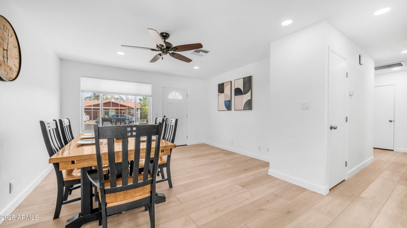 1642 Capri Ave, Mesa, AZ 85202