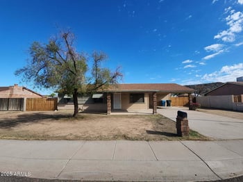1642 Pershing Ave, Phoenix, AZ 85029