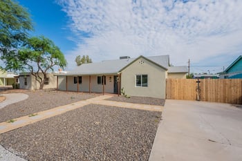 1642 Turney Ave, Phoenix, AZ 85016