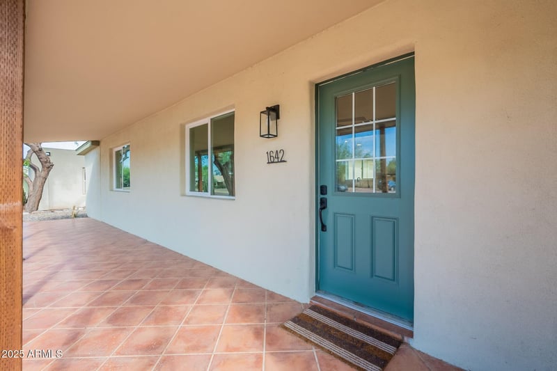1642 Turney Ave, Phoenix, AZ 85016