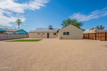 1642 Turney Ave, Phoenix, AZ 85016