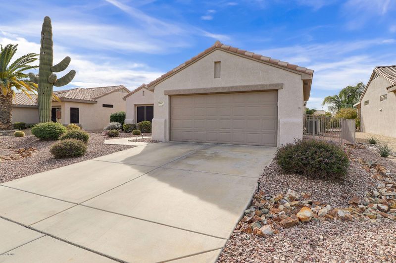 16421 W La Posada Ln, Surprise, AZ 85374
