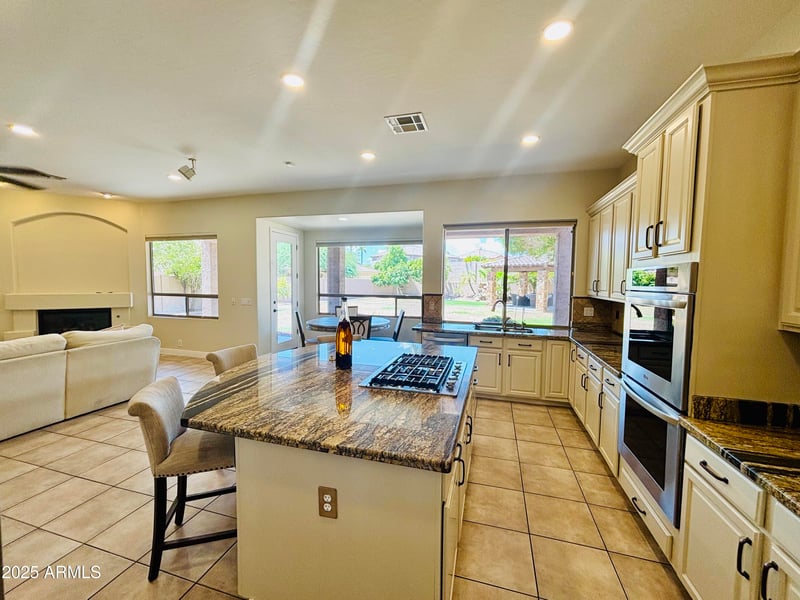 16422 16th Ave, Phoenix, AZ 85045
