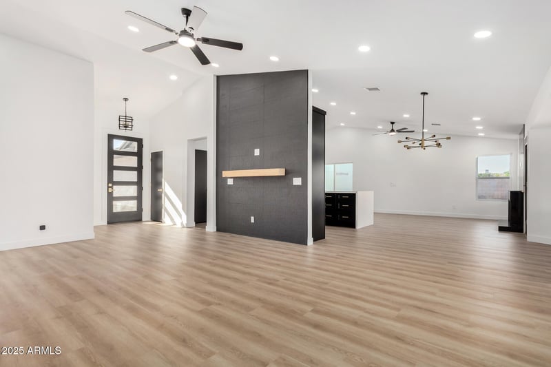 16422 45th Pl, Phoenix, AZ 85048