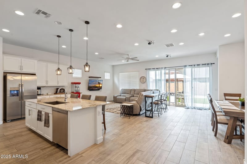 16423 Charlotte Dr, Surprise, AZ 85387