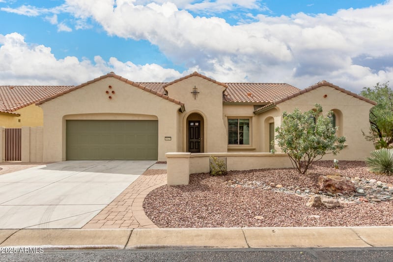 16425 Alvarado Dr, Goodyear, AZ 85395