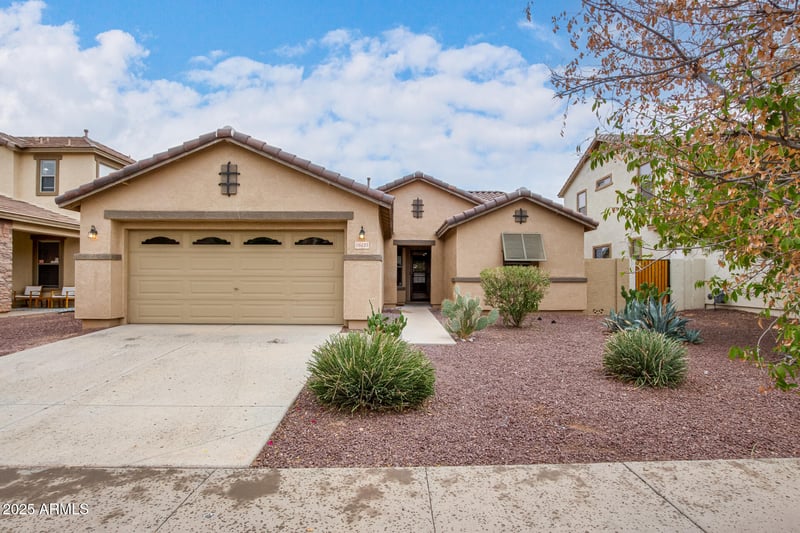 16425 Honeysuckle Dr, Surprise, AZ 85387