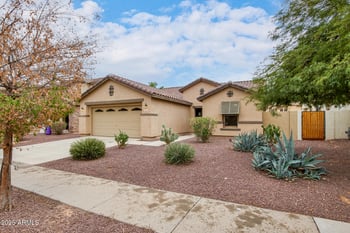 16425 Honeysuckle Dr, Surprise, AZ 85387