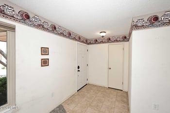 16425 Meadow Park Dr, Sun City, AZ 85351