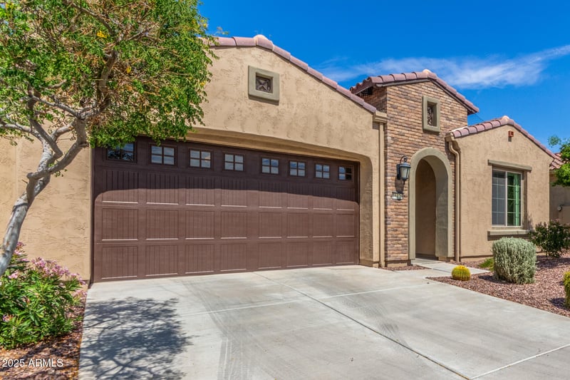 16426 Piccadilly Rd, Goodyear, AZ 85395