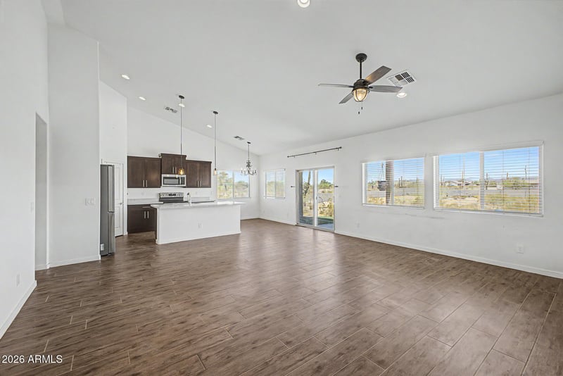 16428 Whisper Rock Trl, Surprise, AZ 85387