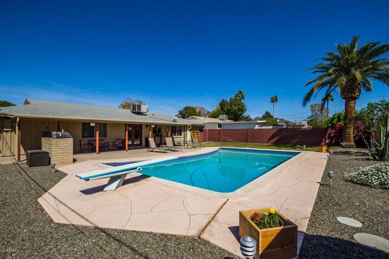 1643 E Sierra Vista Dr, Phoenix, AZ 85016