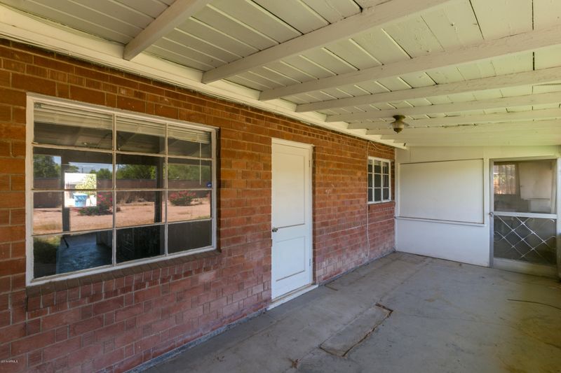 1643 N 43rd St, Phoenix, AZ 85008