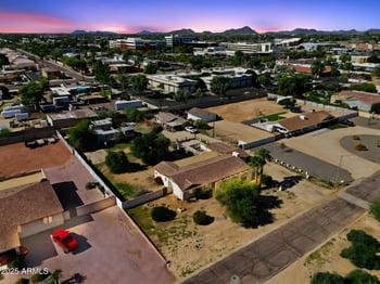 16436 40th Pl, Phoenix, AZ 85032