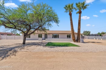 16436 40th Pl, Phoenix, AZ 85032