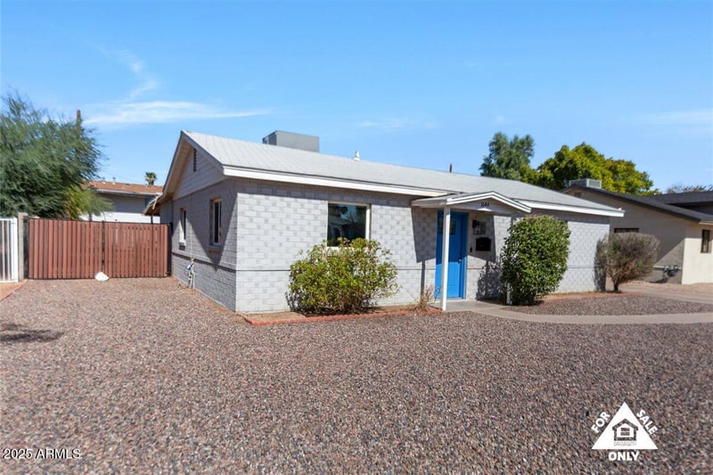 1644 43rd St, Phoenix, AZ 85008