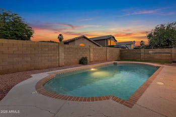 16443 43rd St, Phoenix, AZ 85048