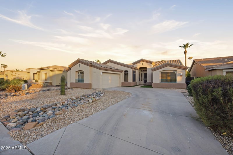 1645 Orangewood St, Gilbert, AZ 85296