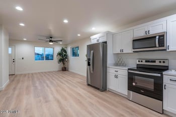 1645 Monroe St #A, Phoenix, AZ 85034