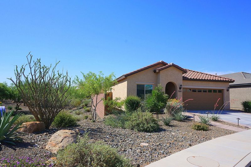 1645 W Desperado Way, Phoenix, AZ 85085