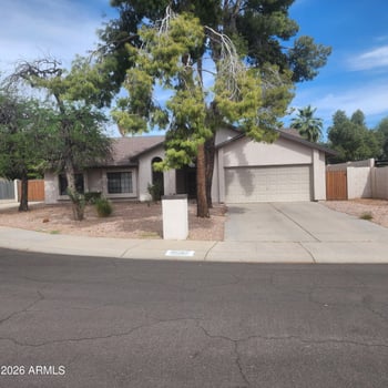 16451 47th Pl, Phoenix, AZ 85032