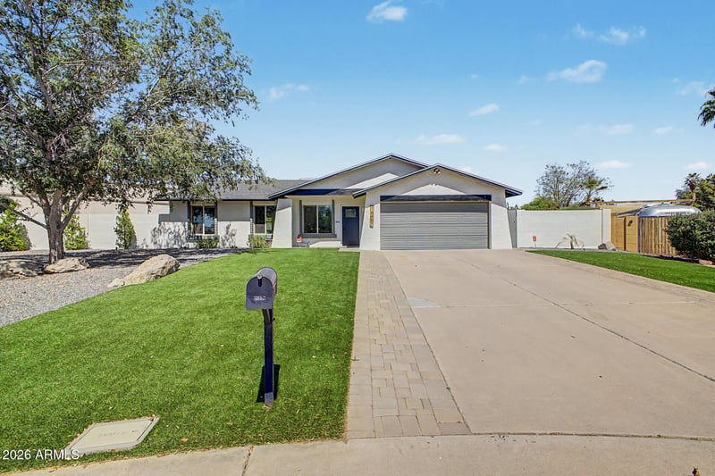 16457 47th St, Phoenix, AZ 85032