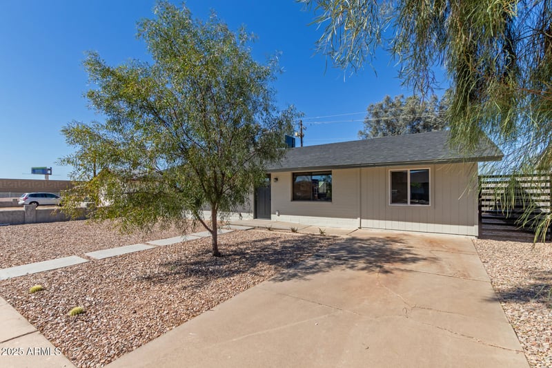 1646 Fairmont Dr, Tempe, AZ 85282