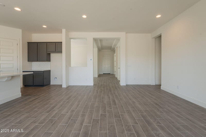 16460 Desert Mirage Dr, Surprise, AZ 85388