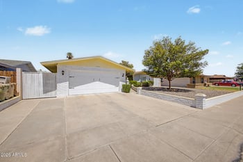 16463 N 60th Ave, Glendale, AZ 85306