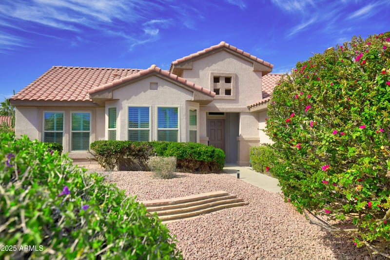 16464 Una Noche Ct, Surprise, AZ 85374