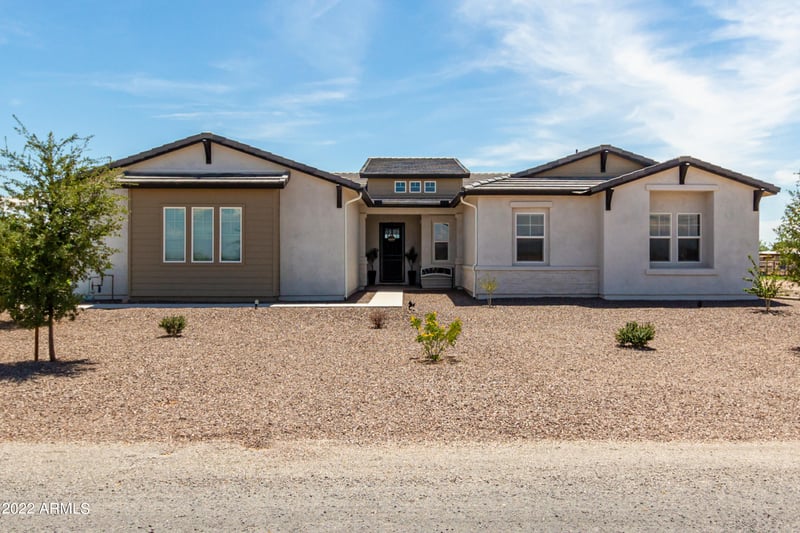 1647 E Lobo St, San Tan Valley, AZ 85140