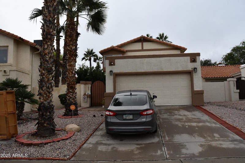 1647 Wagoner Rd, Phoenix, AZ 85022