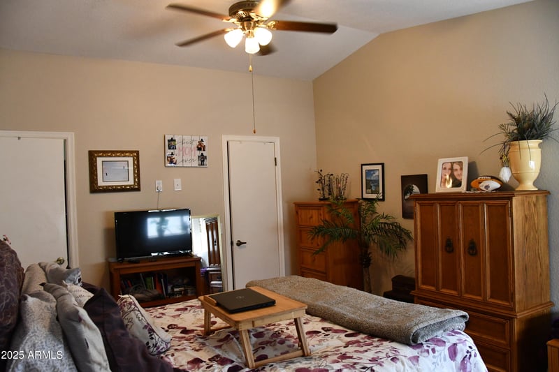 1647 Wagoner Rd, Phoenix, AZ 85022