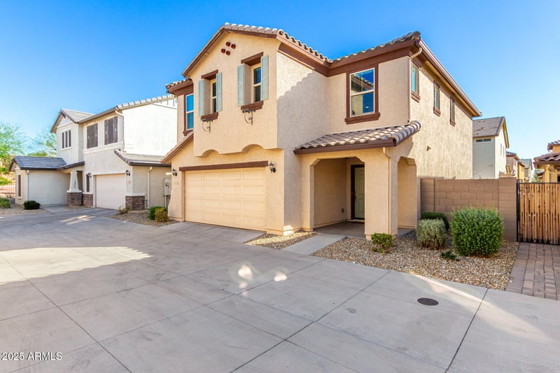 16472 Culver St, Goodyear, AZ 85338