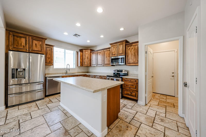 16475 183rd Dr, Surprise, AZ 85388