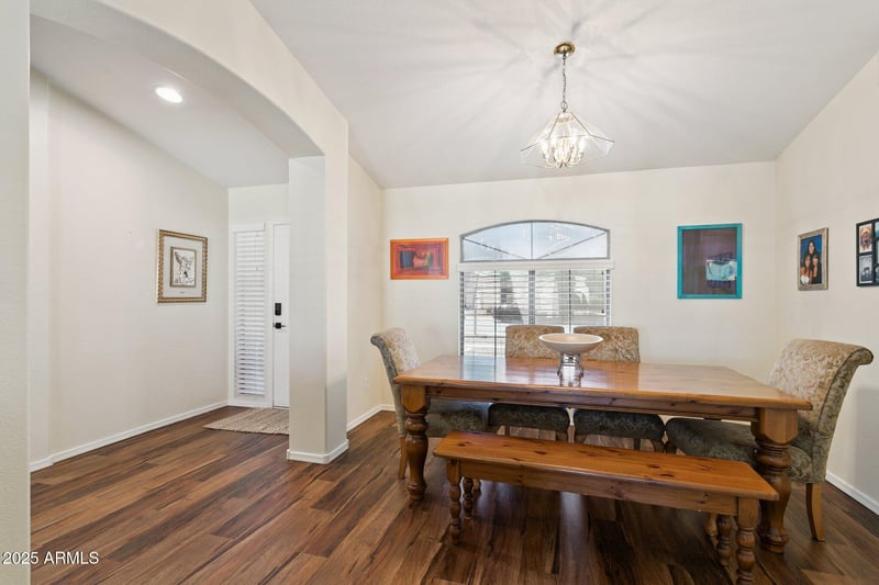 1648 Desert Ln, Phoenix, AZ 85042