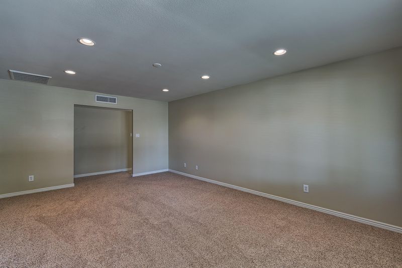 1648 E Wesleyan Dr, Tempe, AZ 85282