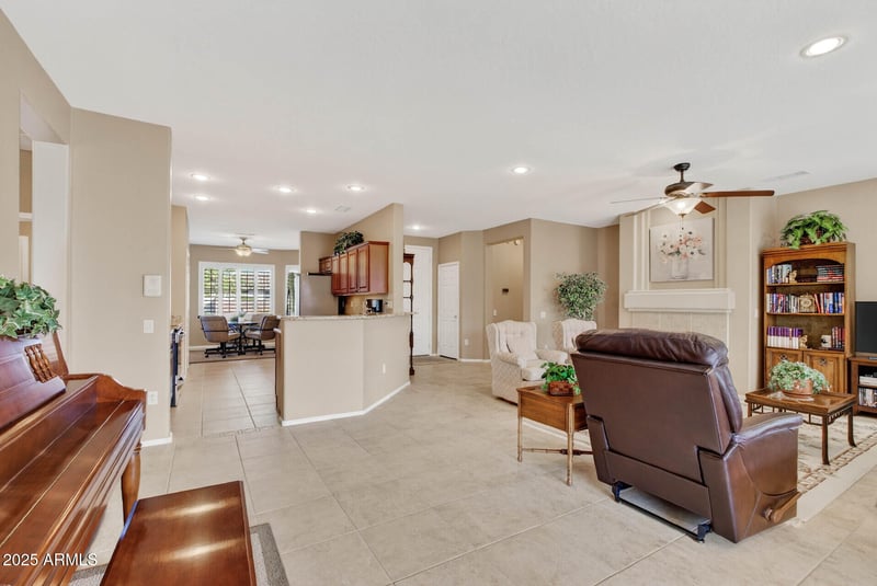 16481 Century Plant Dr, Surprise, AZ 85387