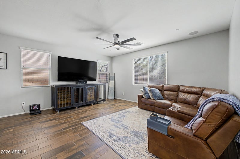 1649 N 212th Dr, Buckeye, AZ 85396