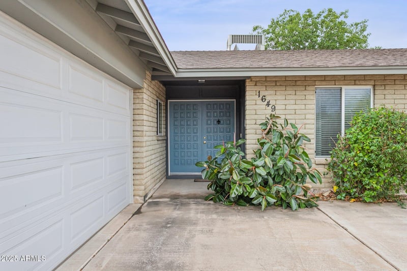 1649 Royal Palm Rd, Phoenix, AZ 85021