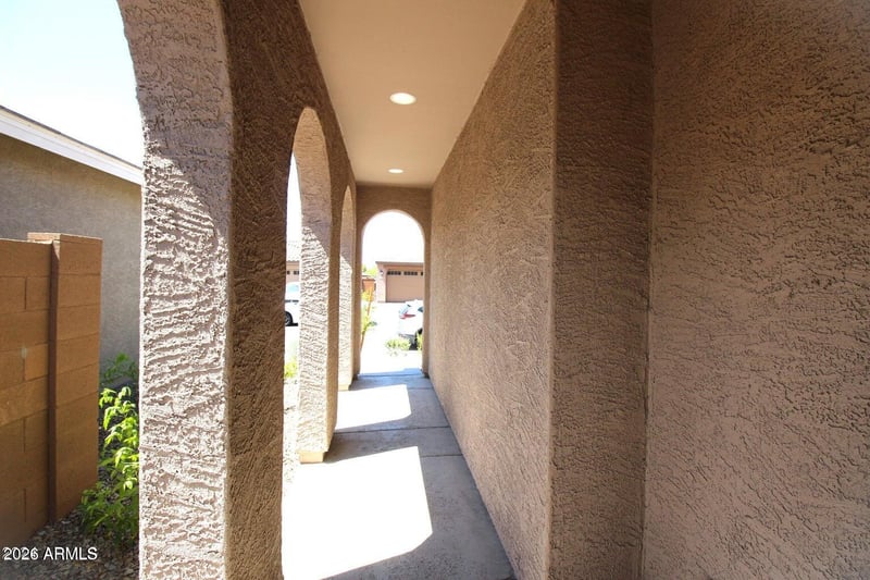 1649 La Mirada Dr, Phoenix, AZ 85041