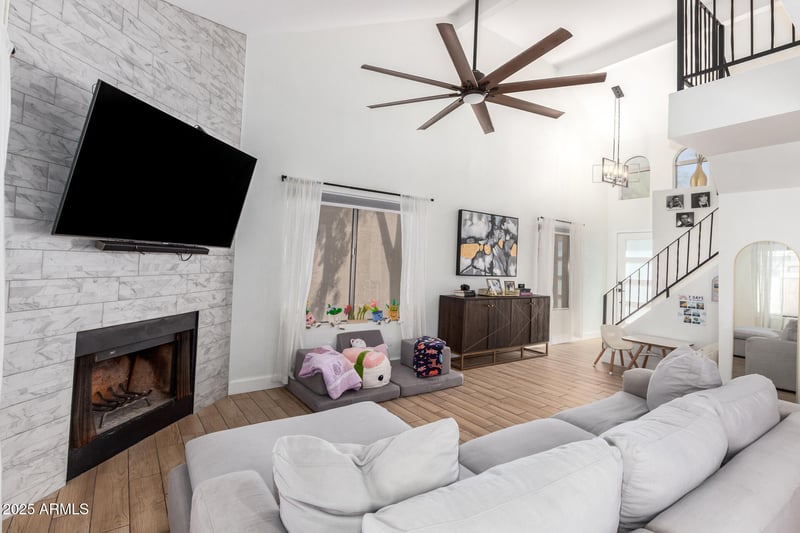 16490 67th Ln, Peoria, AZ 85382