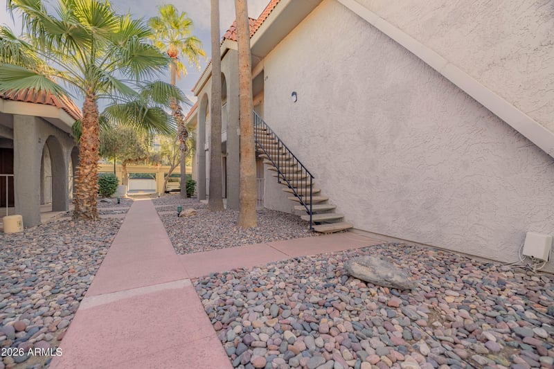 1650 87th Ter #27B, Scottsdale, AZ 85257
