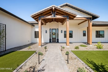 1650 Lucky Ln, San Tan Valley, AZ 85144