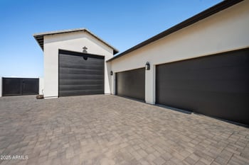 1650 Lucky Ln, San Tan Valley, AZ 85144