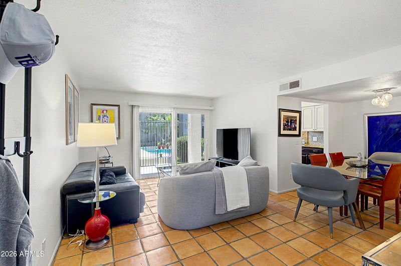 1650 87th Ter #A16, Scottsdale, AZ 85257