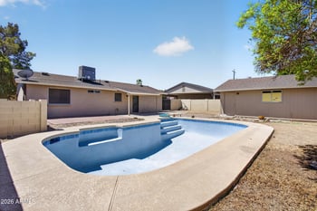 1650 W Campo Bello Dr, Phoenix, AZ 85023